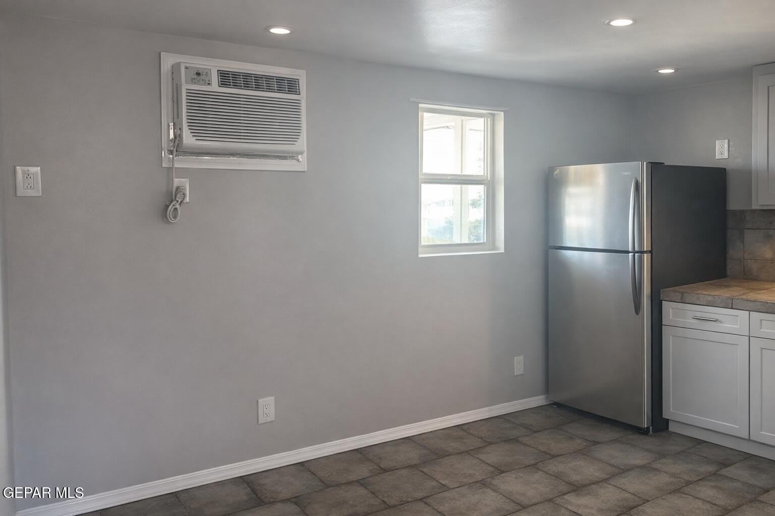 614 Marr Street – photo 2