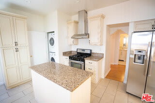 1210 South La Jolla Avenue – photo 1