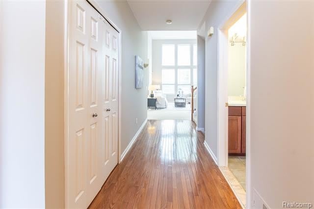 1286 Alameda Boulevard – photo 2
