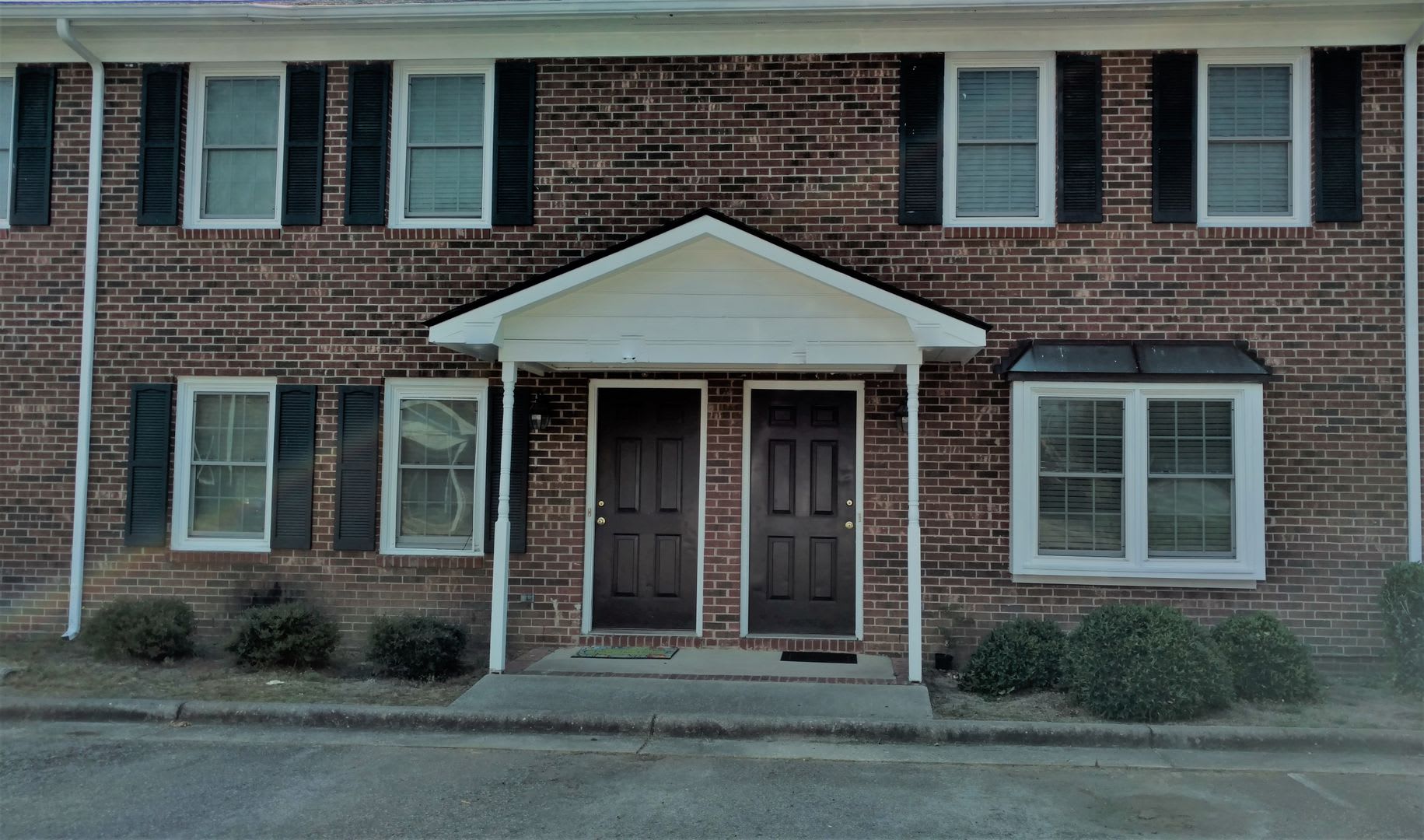 Haymont Area 2 Bedroom Townhome For Rent – photo 1