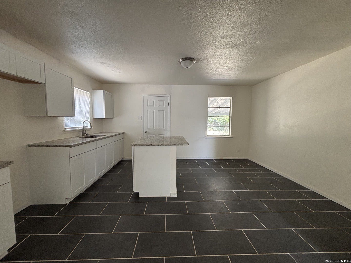 1319 Keats – photo 2