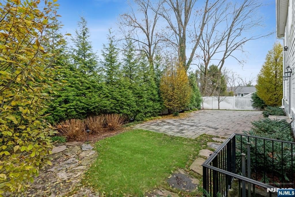 15 Woodland Road – photo 5