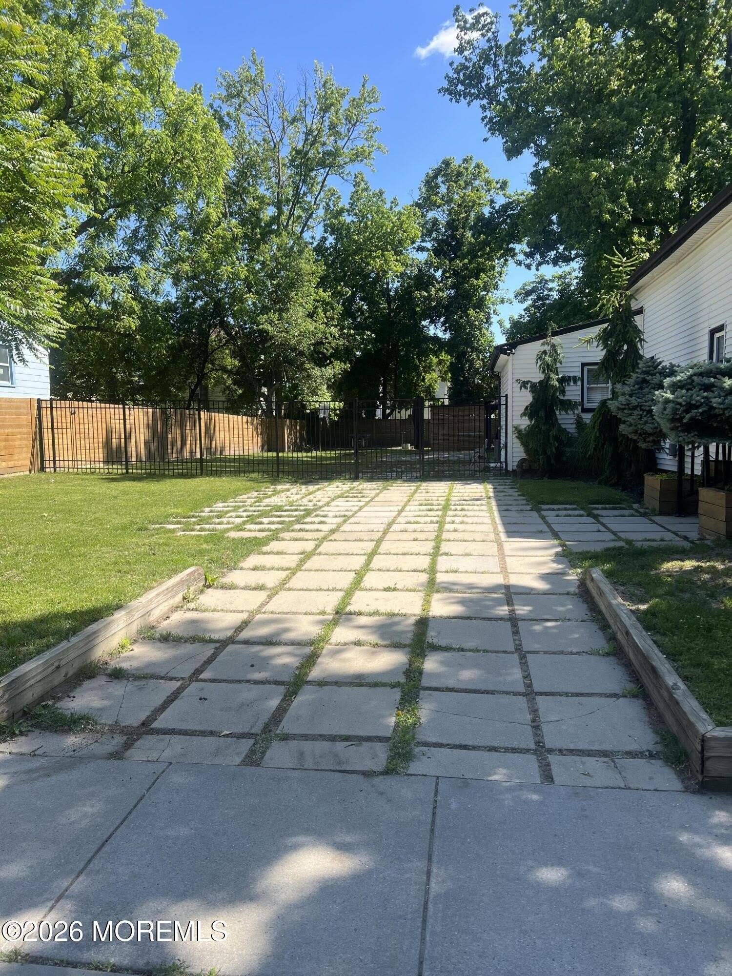 1224 Washington Avenue – photo 4