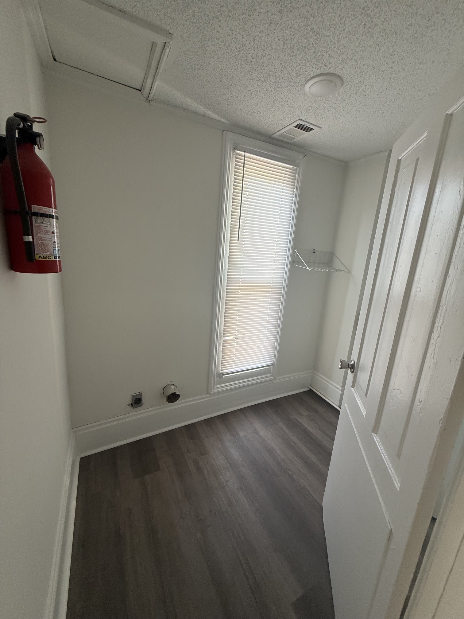 306 West Church St – photo 4