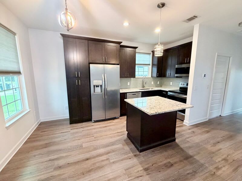 500 N D Street – photo 3