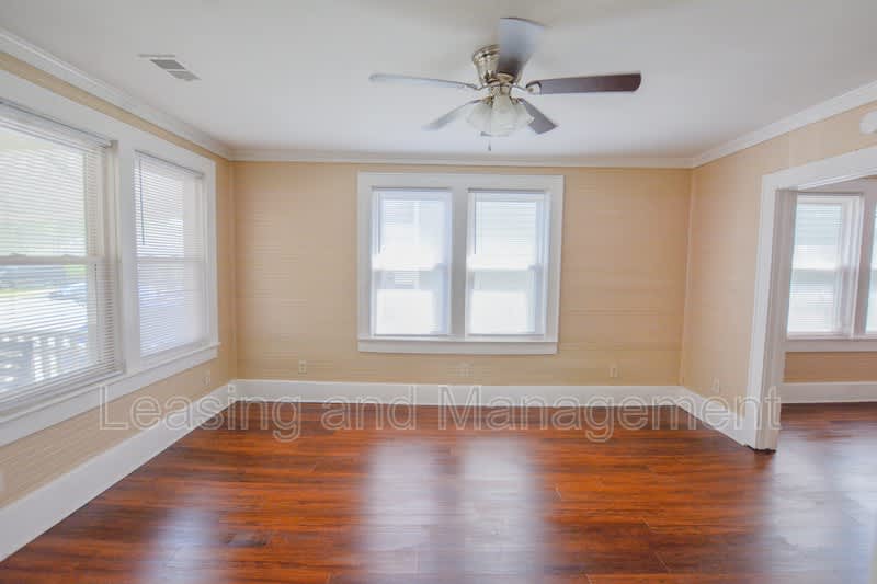 2041 Groveland Avenue – photo 4