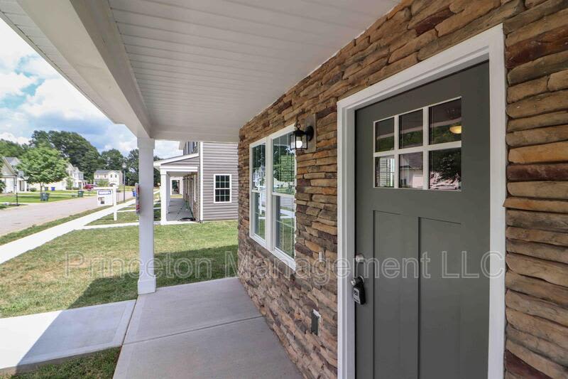 3967 Newhall Dr. NW – photo 5
