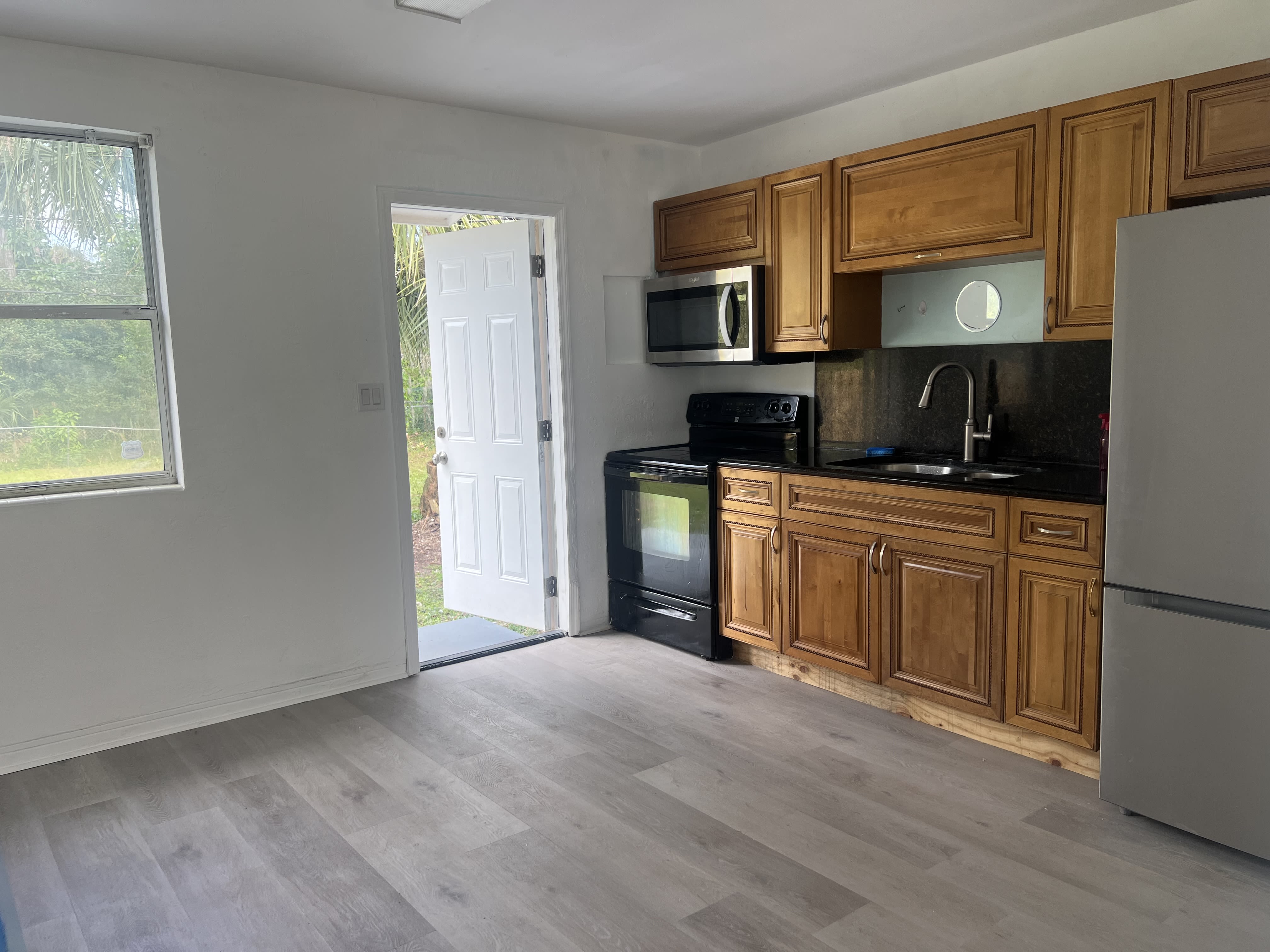 623 South Lanvale Avenue – photo 3