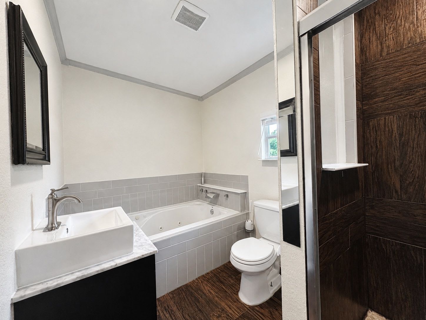 520 83rd Avenue North – photo 5