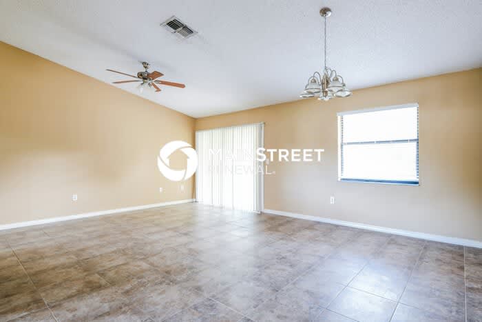 9637 Langan Street – photo 4