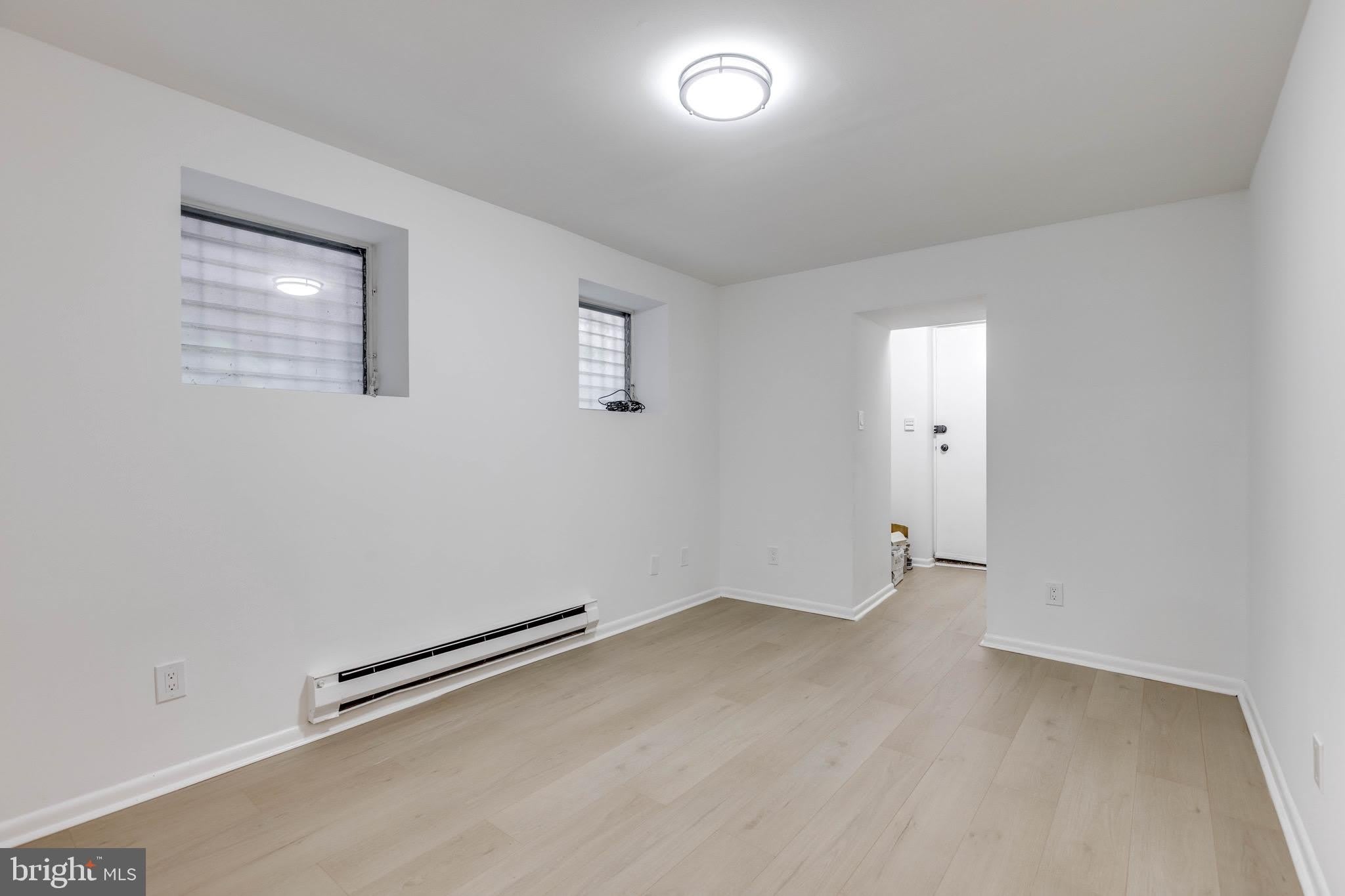 4242 PINE Street – photo 3