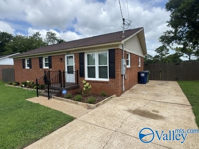 2849 Greenside Drive NW – photo 3