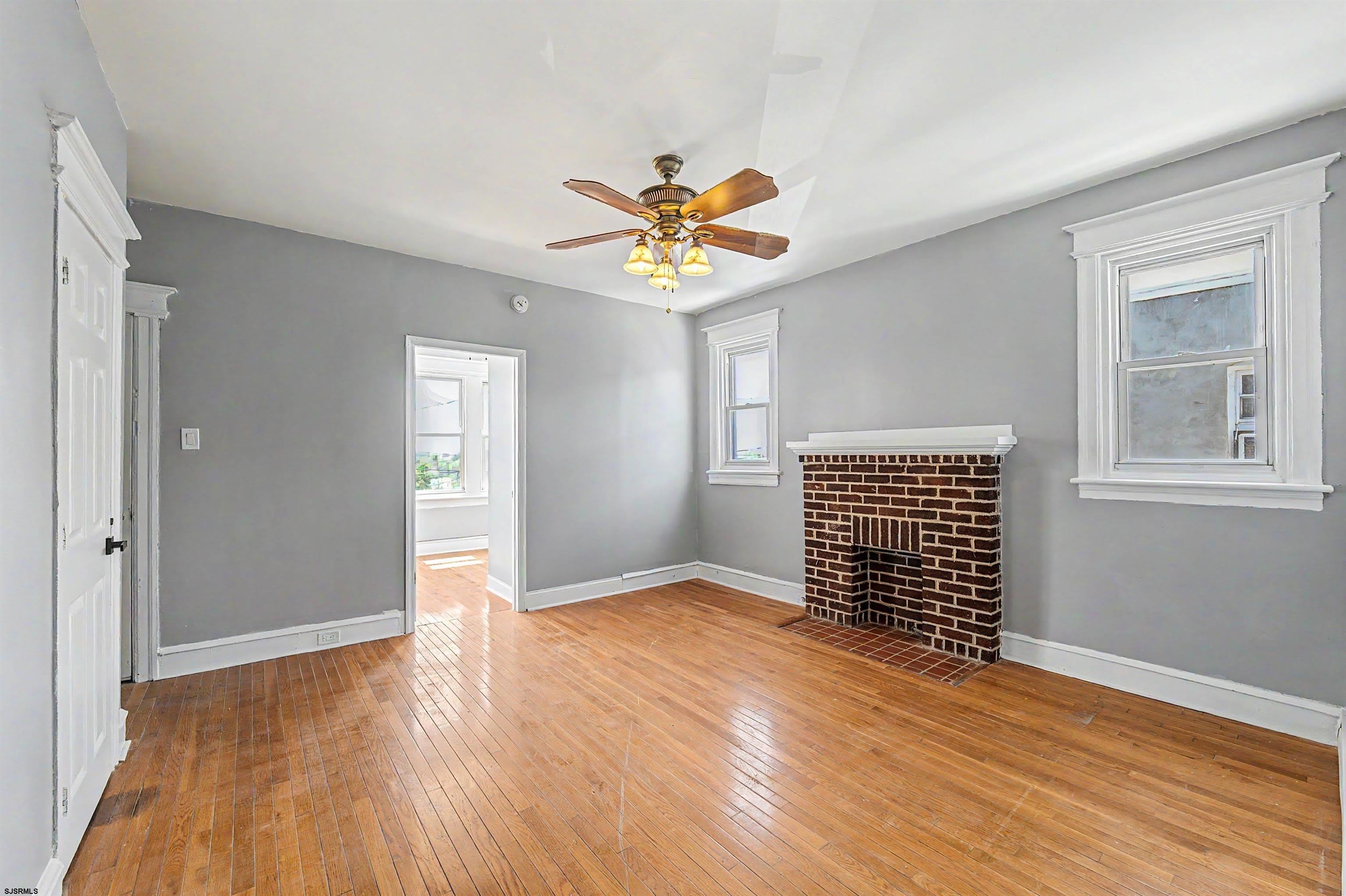 121 N Kingston Ave – photo 4