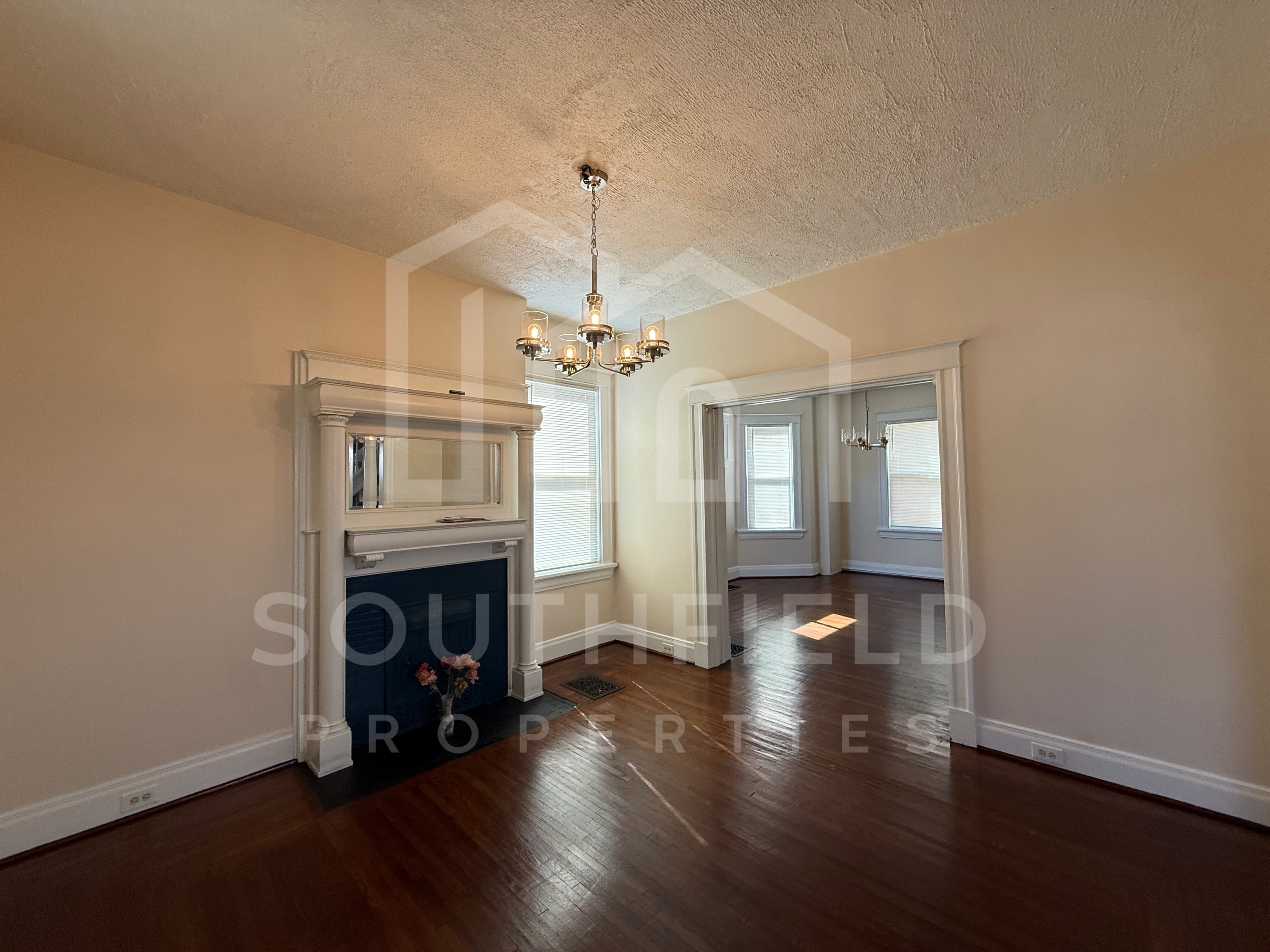 1537 Ruth Avenue – photo 5
