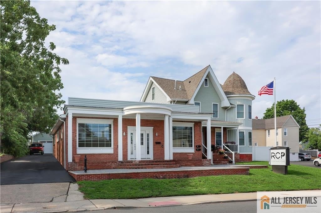 215 Washington Road – photo 3