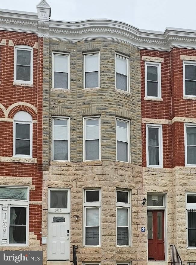 1912 W BALTIMORE Street – photo 1