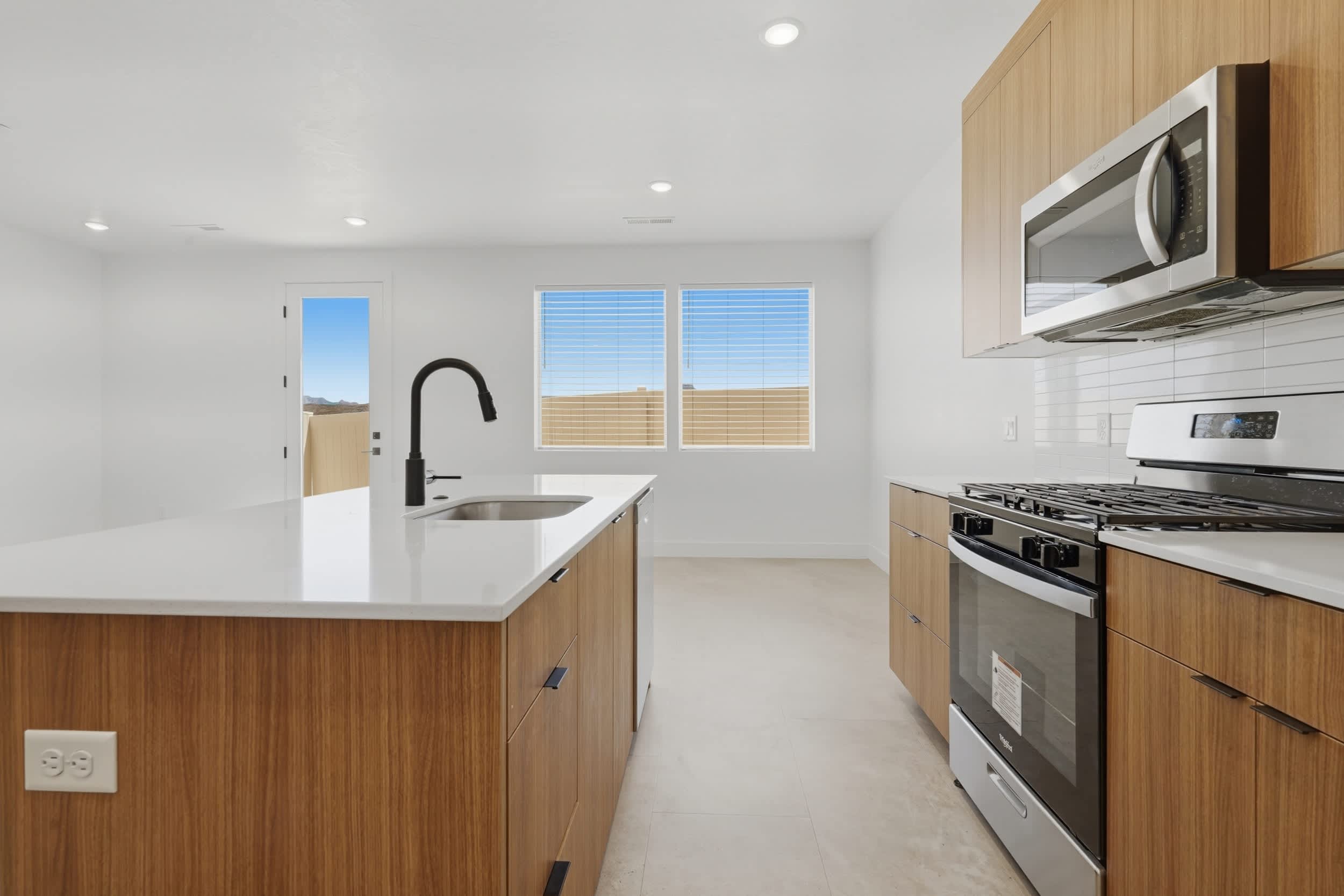 325 South 1930 West – photo 3