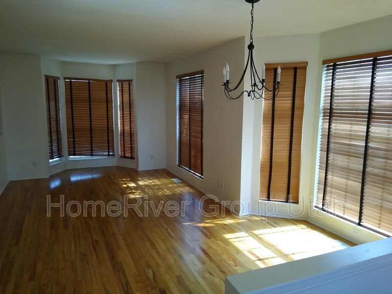 985 E Senior Band Rd – photo 3