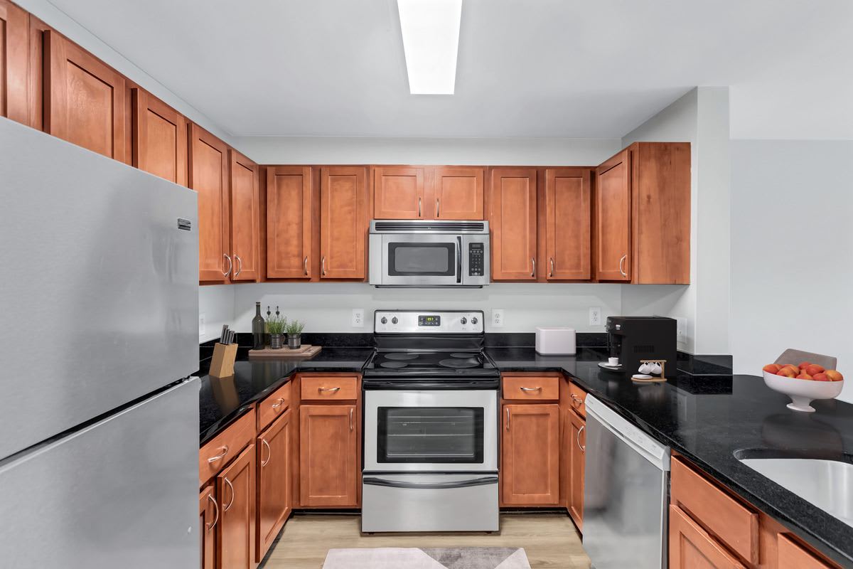 Ashbury Court Apartments – photo 2
