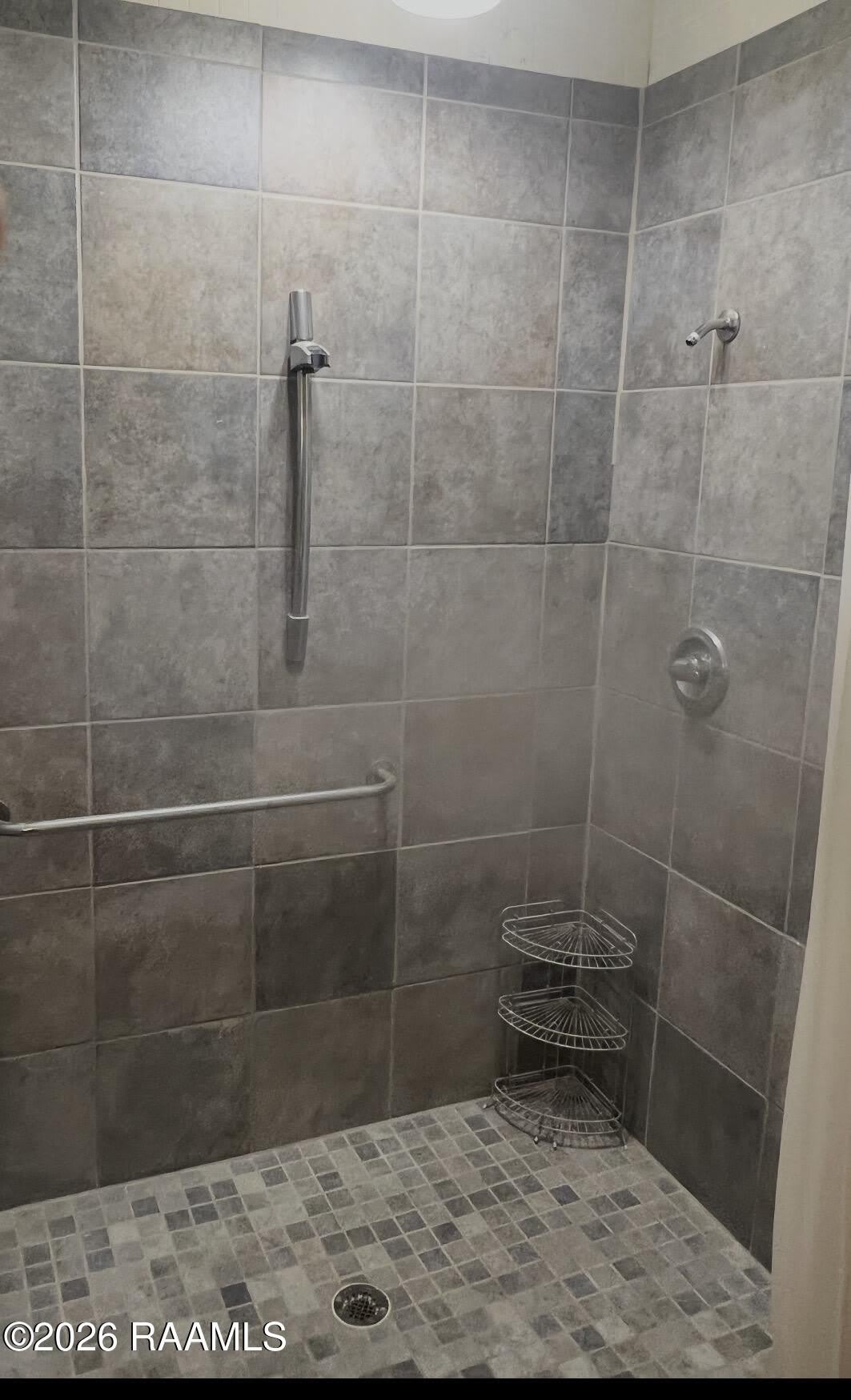 210 Kathryn Street – photo 5