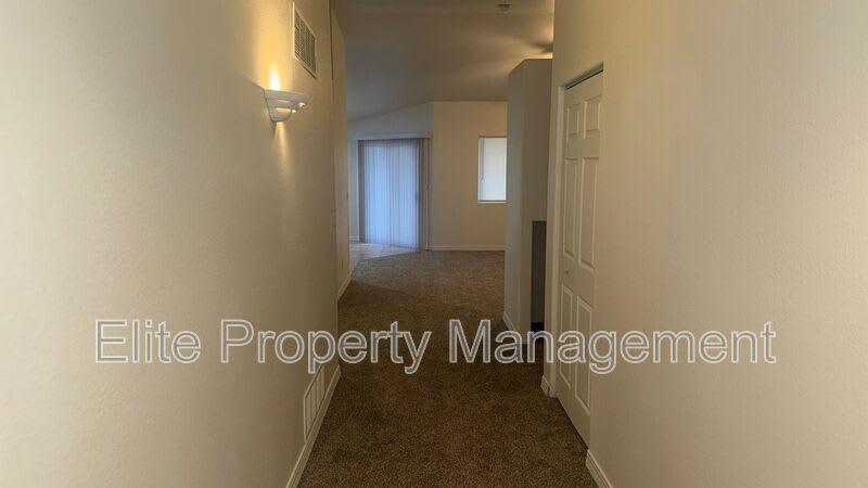 195 Stardust Court – photo 5
