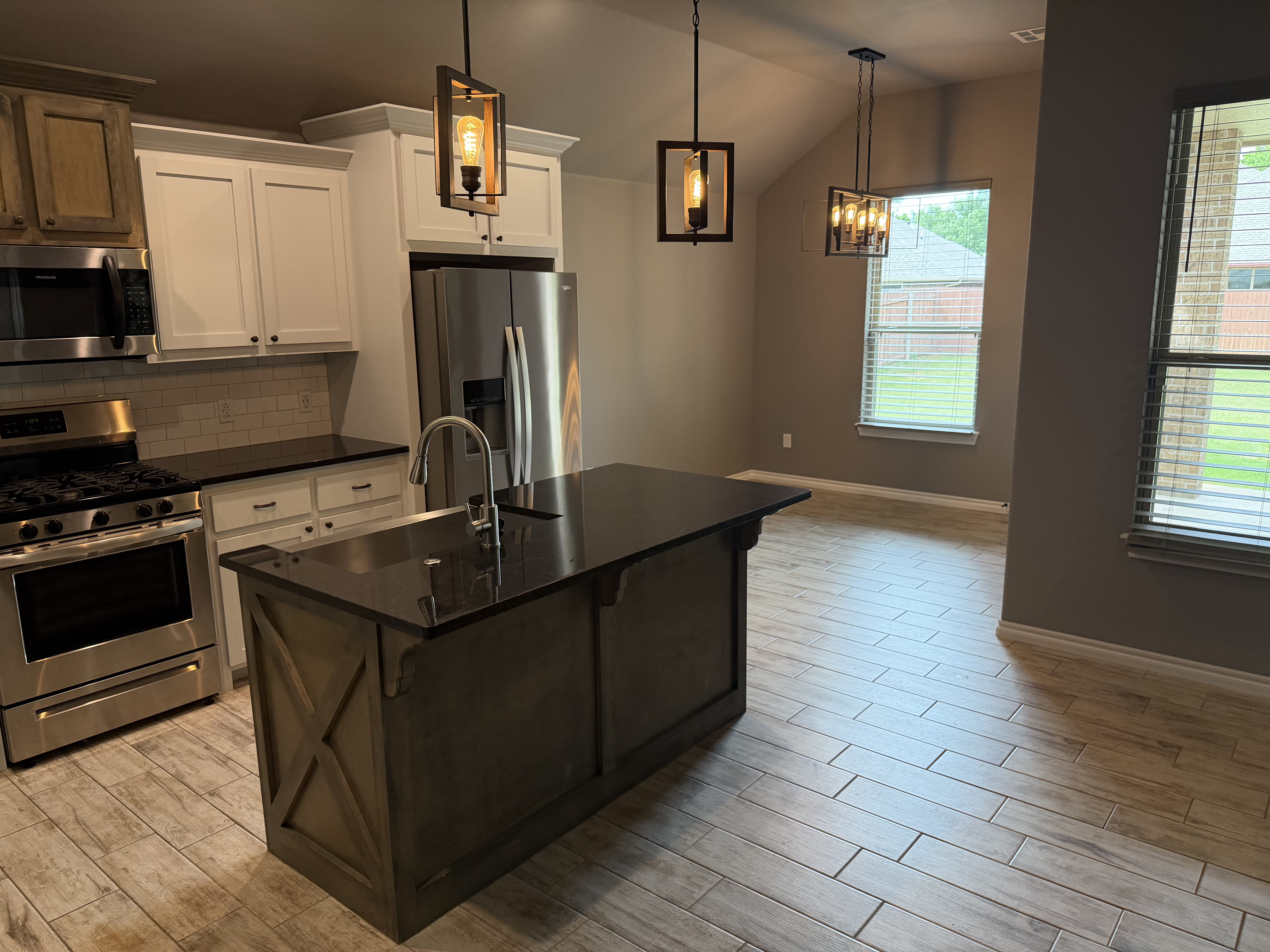 10021 Southwest 21st Street – photo 3
