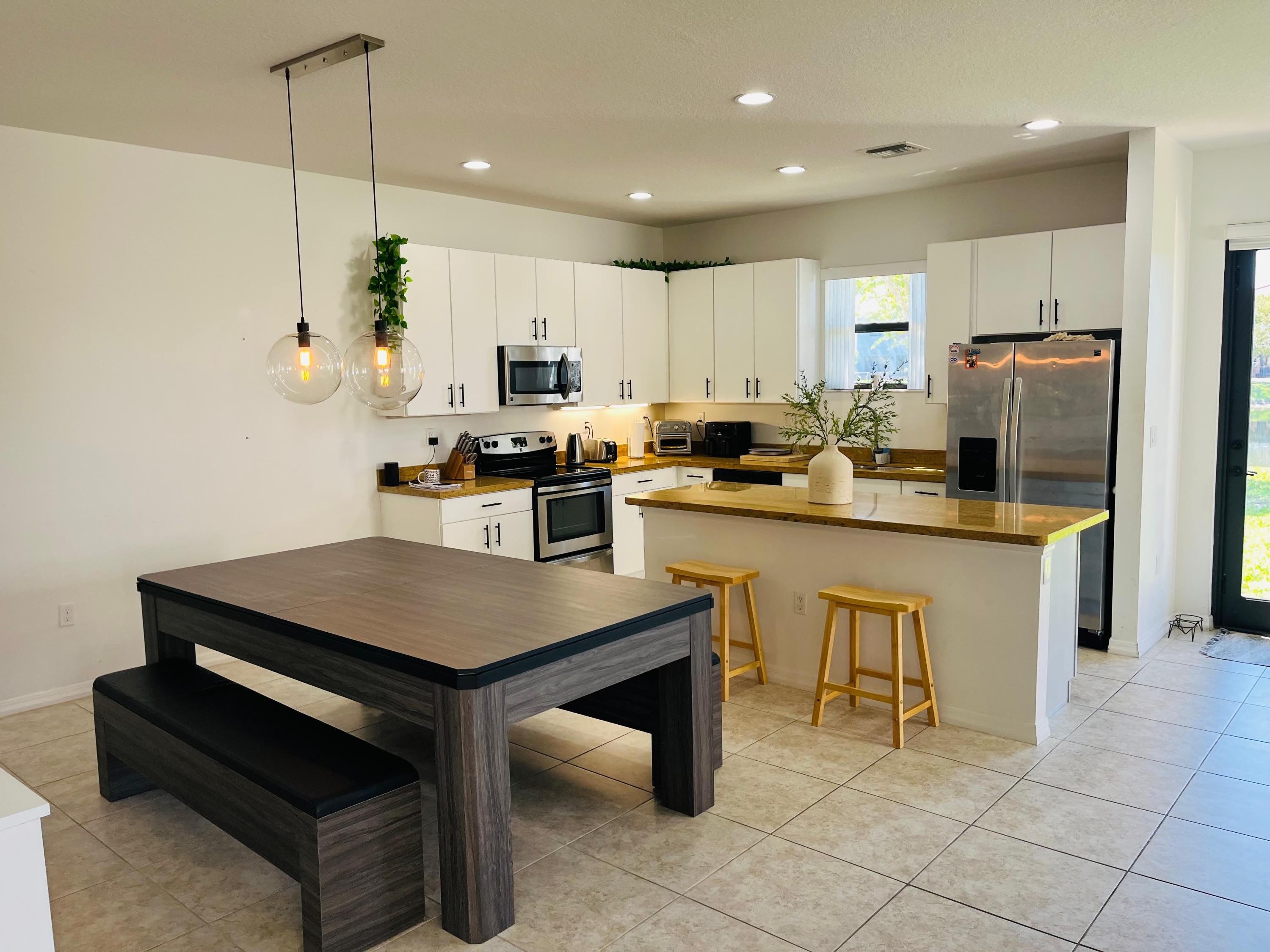 616 Northeast 193rd Street – photo 2