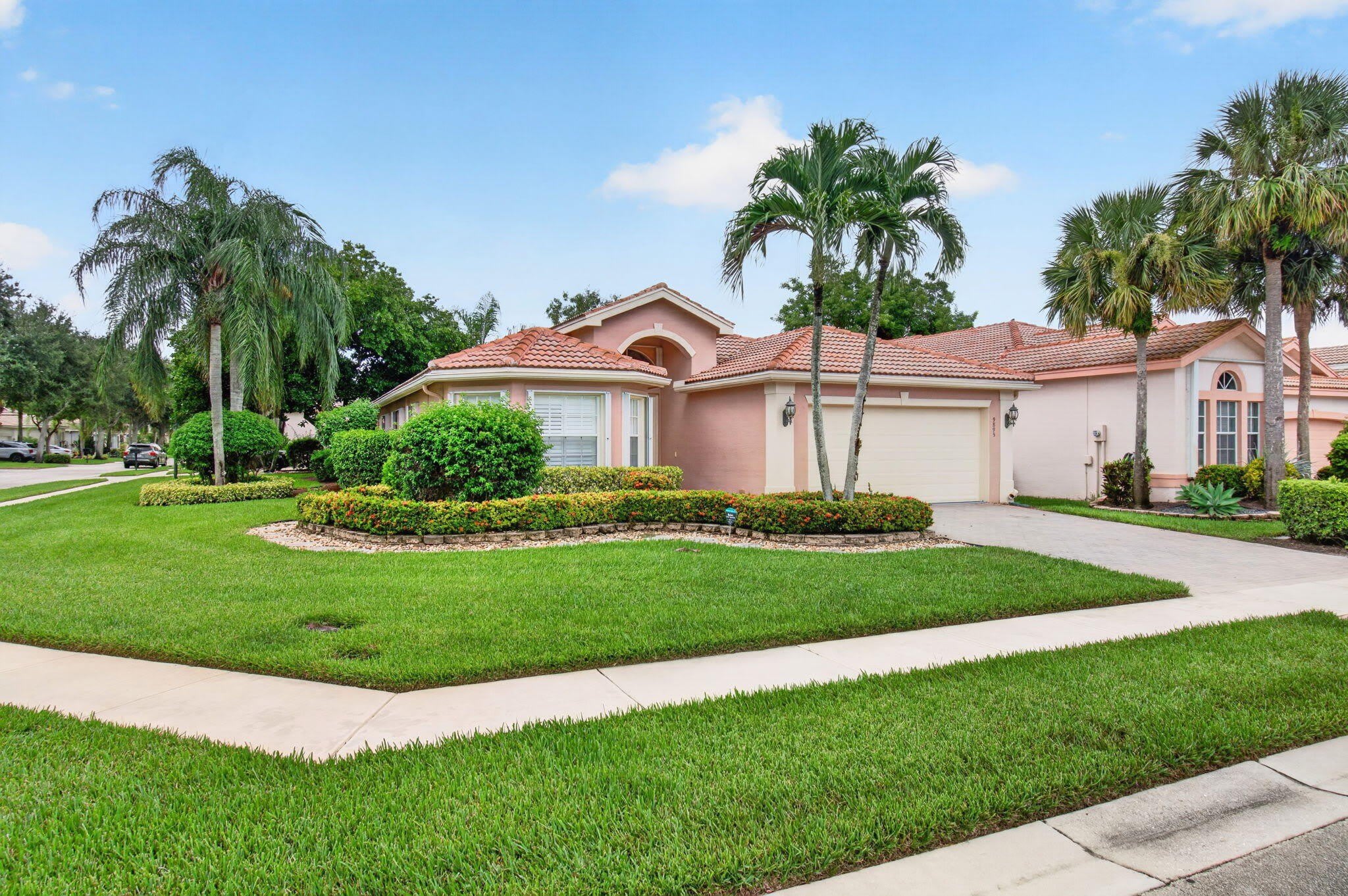 9895 TALLYRAND Drive – photo 2