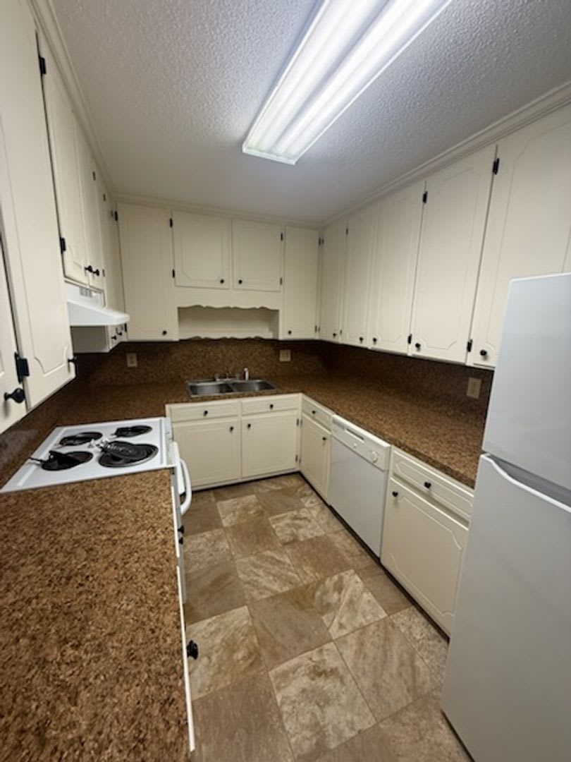 629 Mountain Rd, Apt. B – photo 4