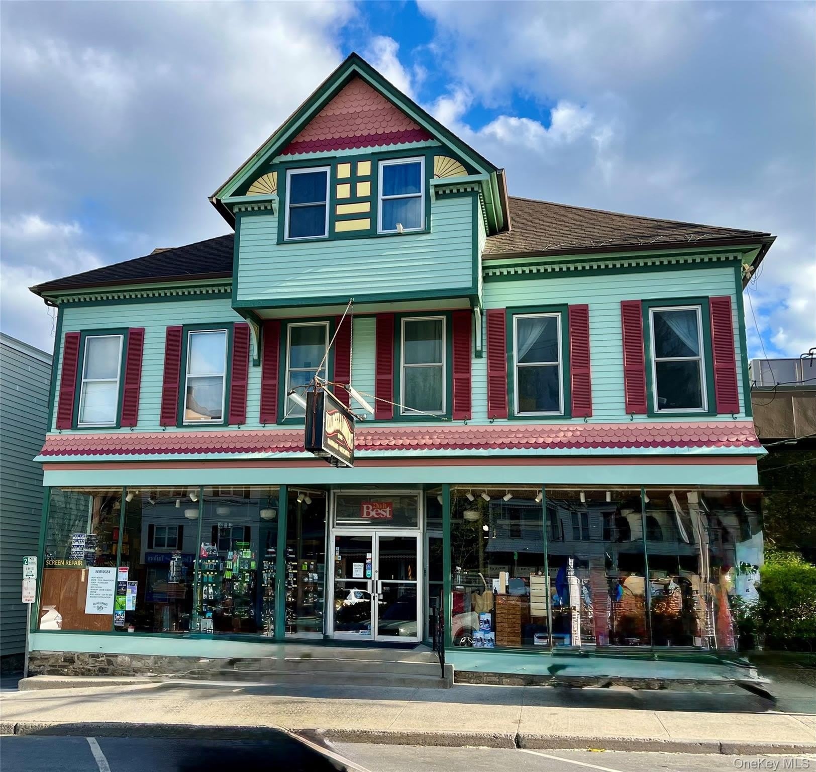 32 Parkway – photo 1