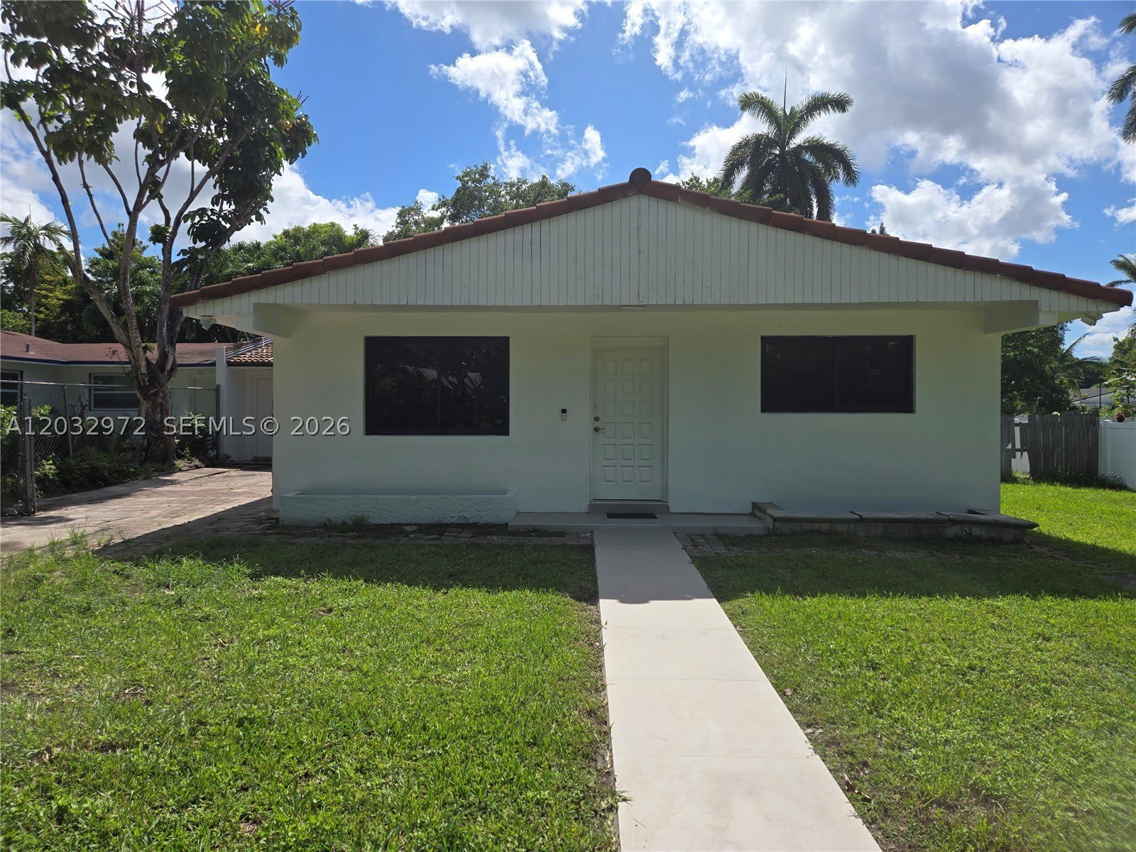 13100 NE 3rd Ct – photo 2