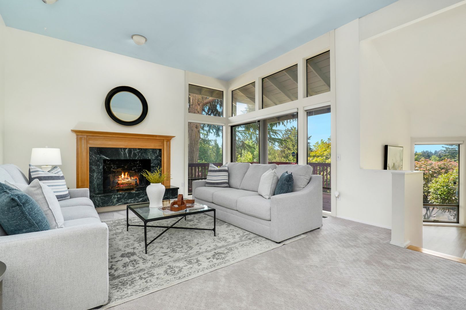 4Bd/3.5Ba Clyde Hill Home – photo 4