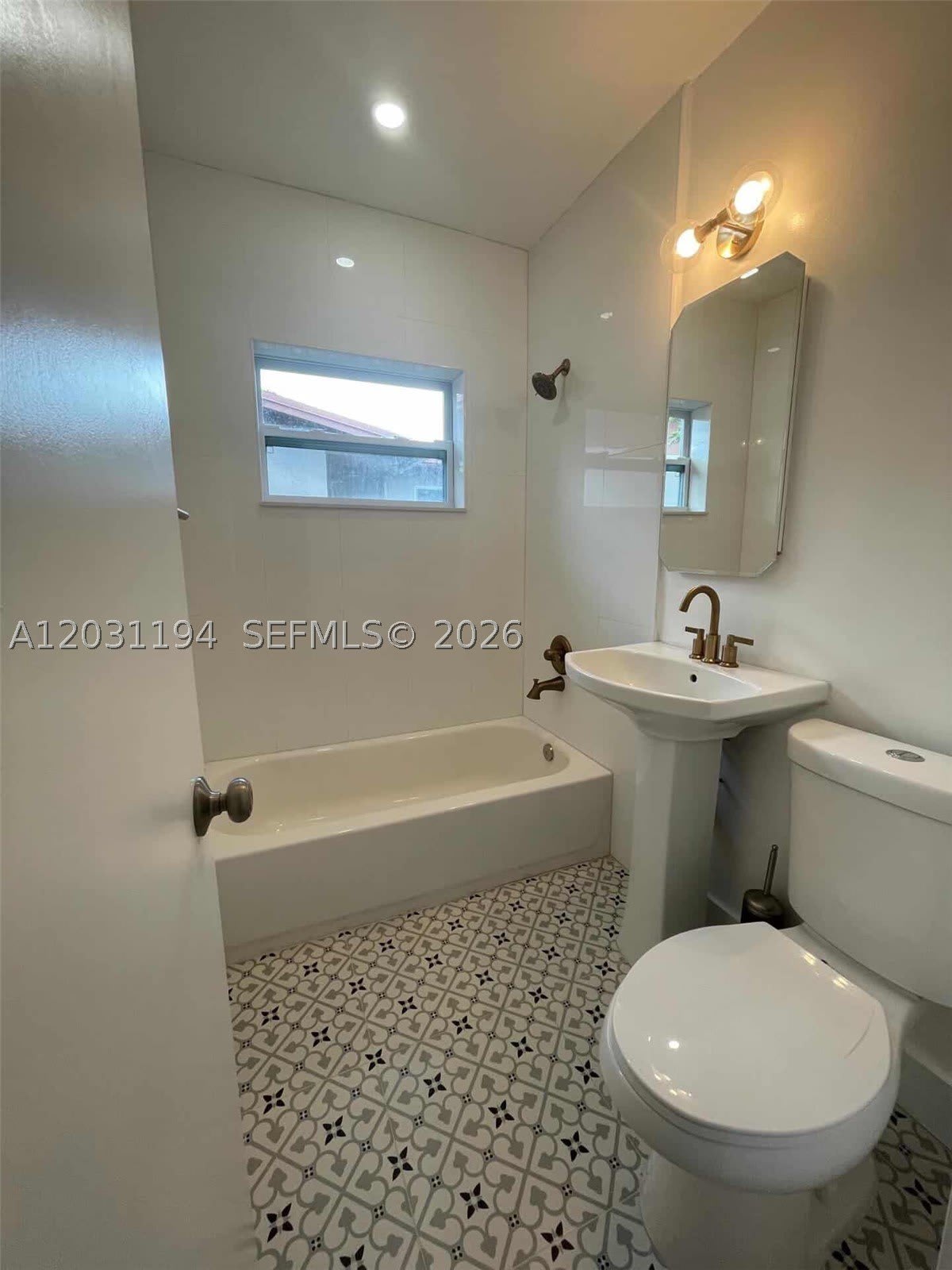 1155 NE 111th St – photo 5