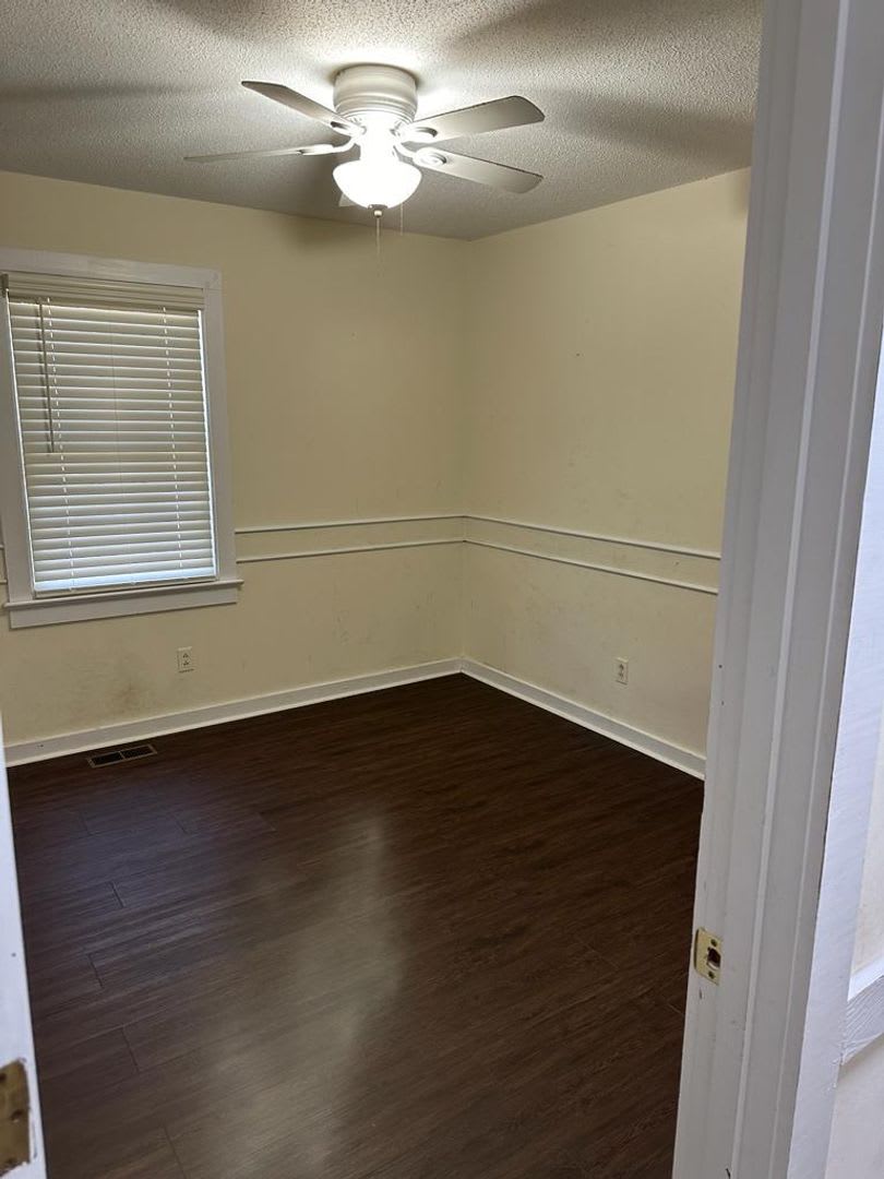 1112 Strawbush Road – photo 4