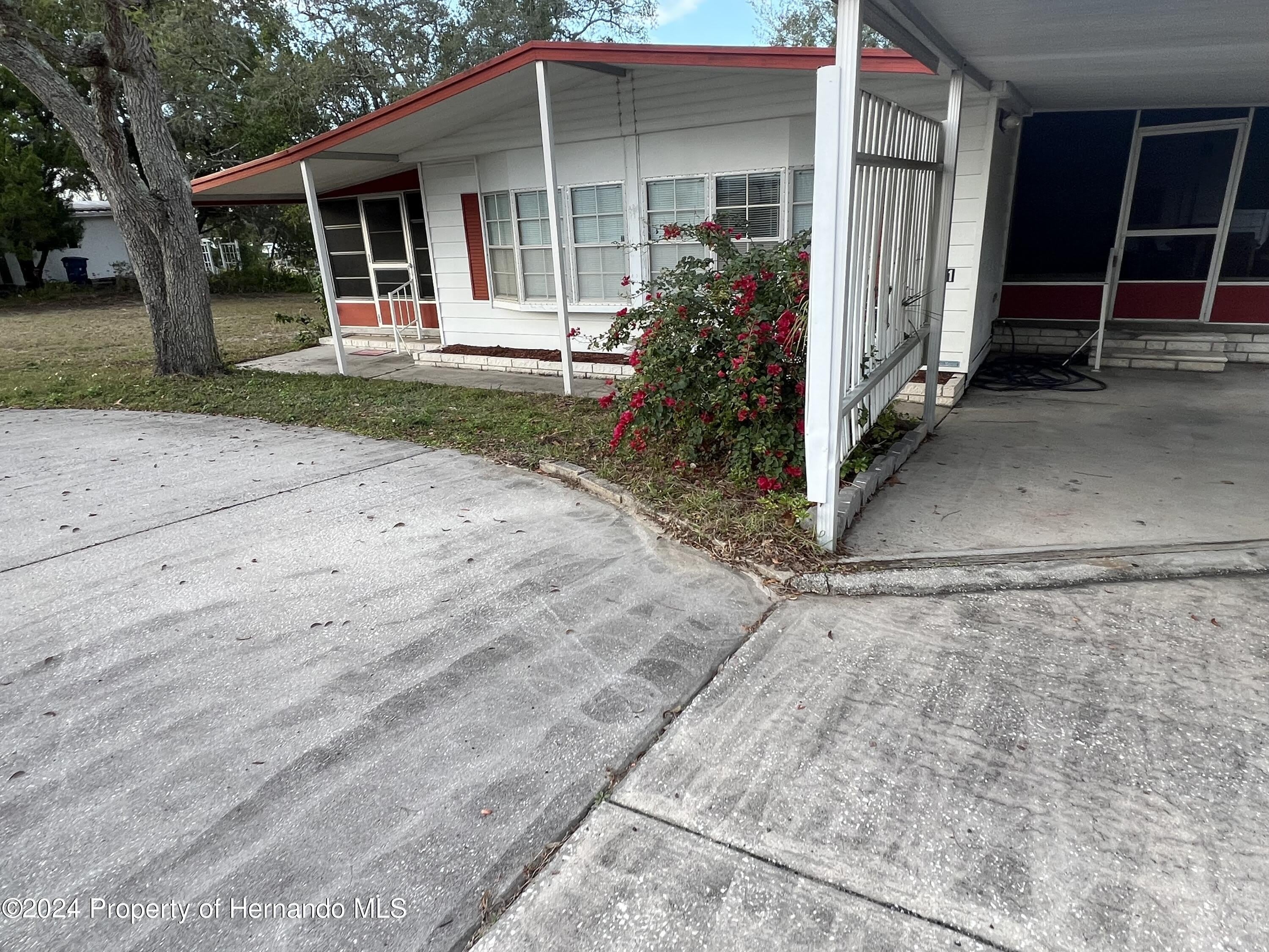 8591 Highpoint Boulevard – photo 2