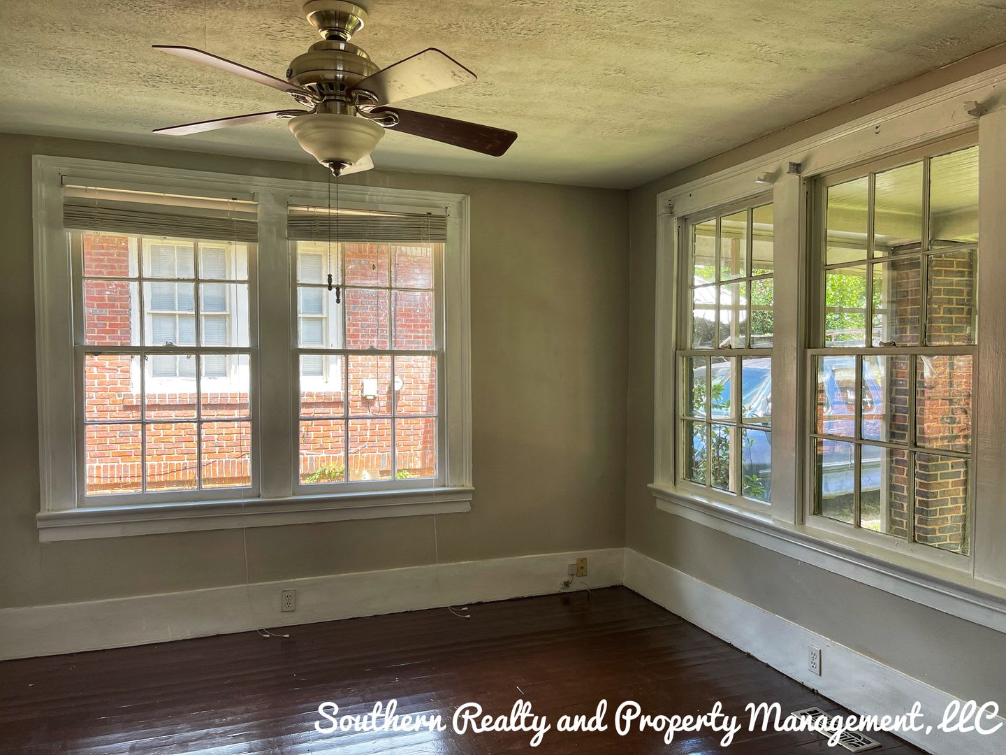 Classic Capitol Heights Cottage – photo 5