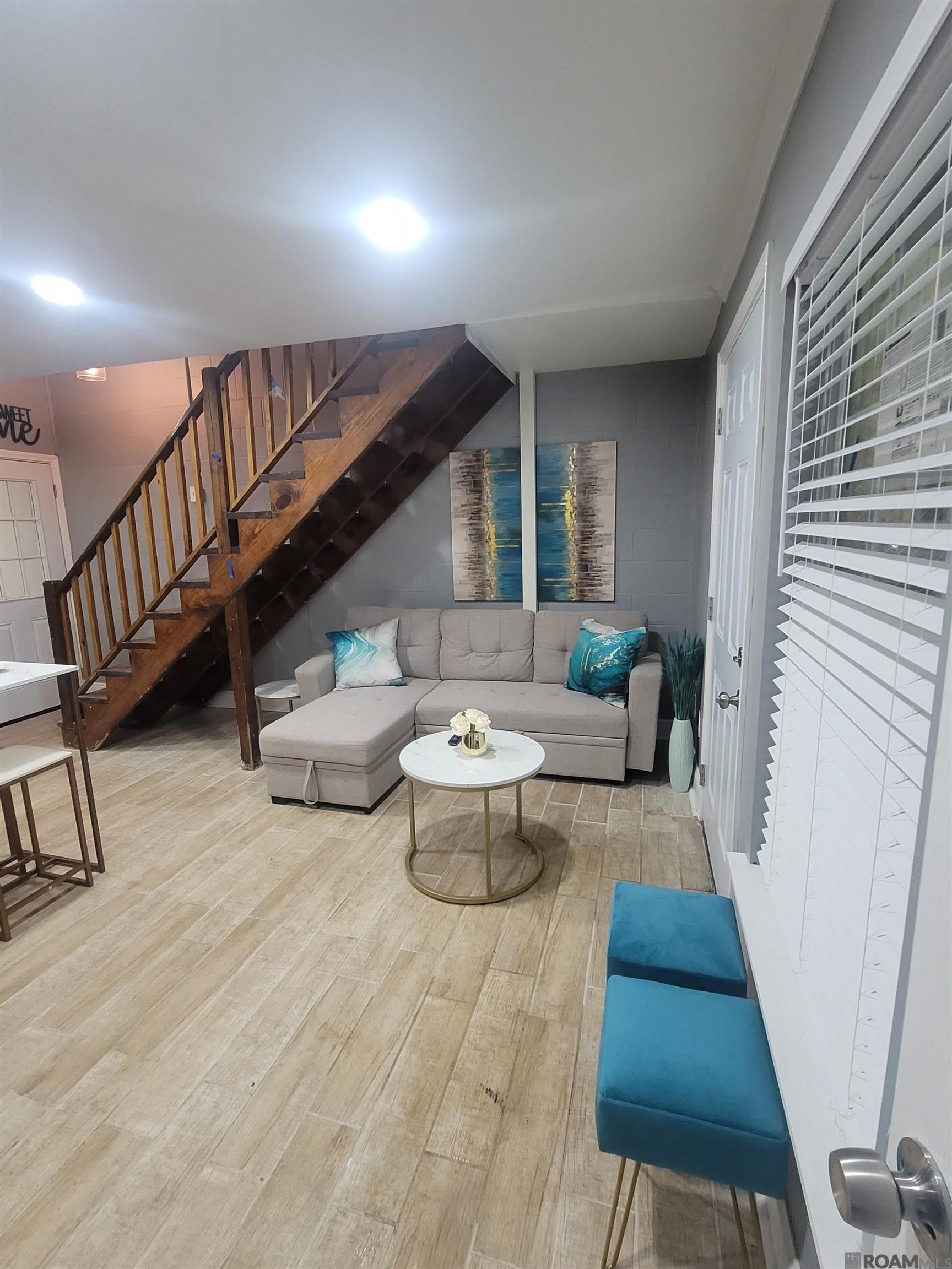 277 Chatsworth St – photo 3