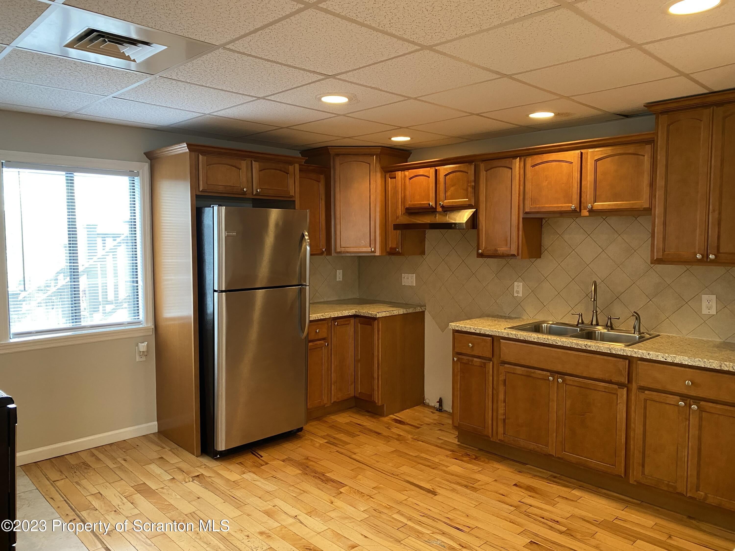 440 Larch Street – photo 3