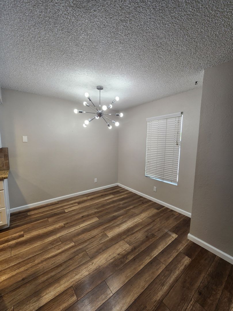 Royal Homes Two Story Condo Designer Quality – photo 5