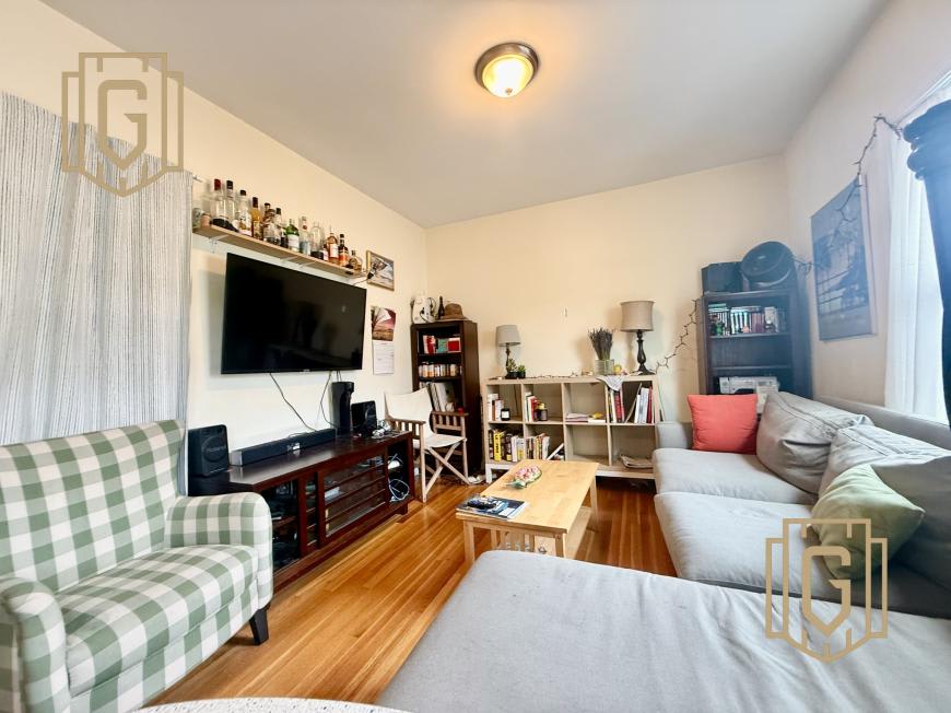 1192 Cambridge St. – photo 4