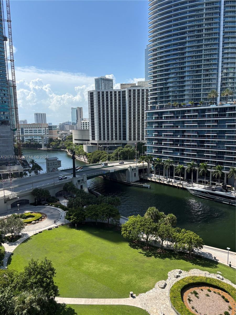 475 Brickell Avenue – photo 1