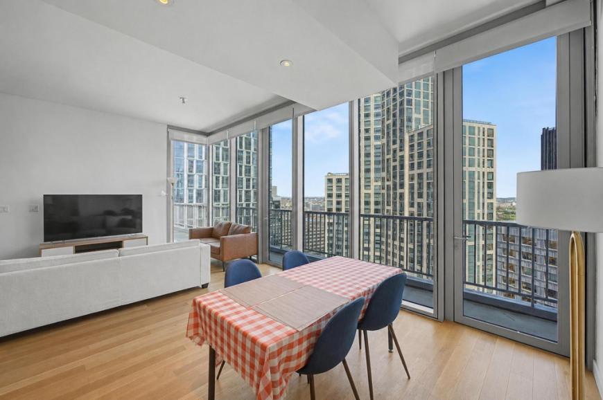 430 Albee Square – photo 5