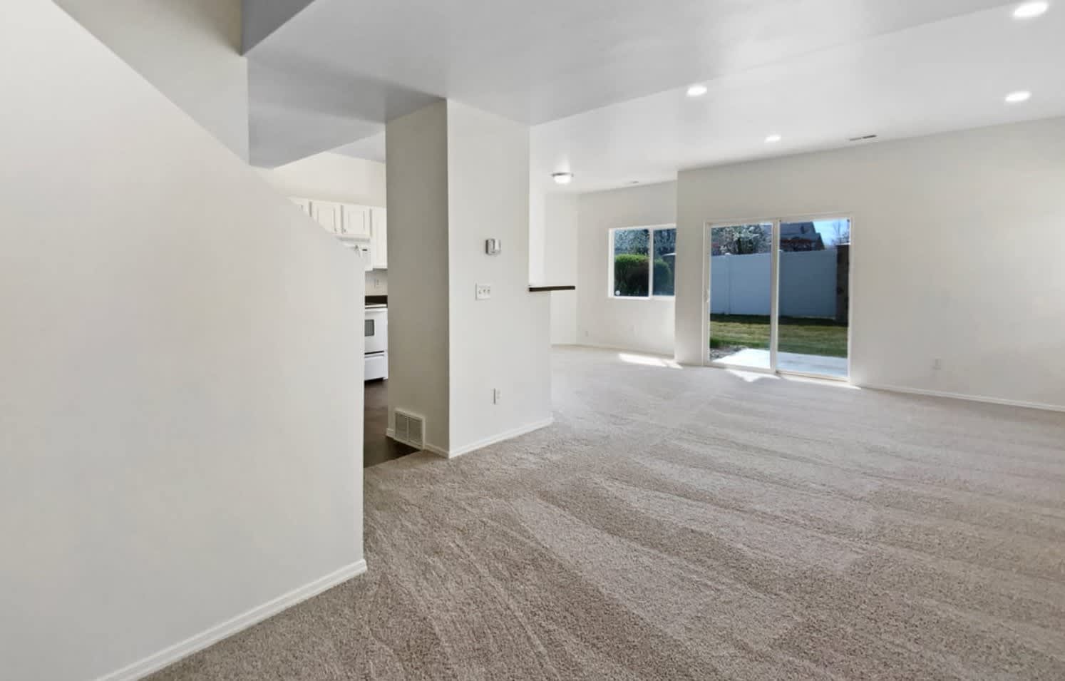 6647 W Merlot Way – photo 2