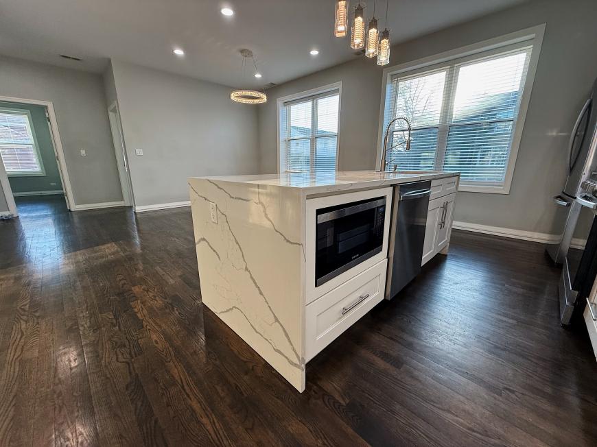 7427 W Addison St – photo 5