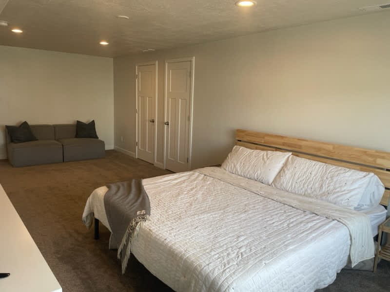 211 East Bayview Circle – photo 3