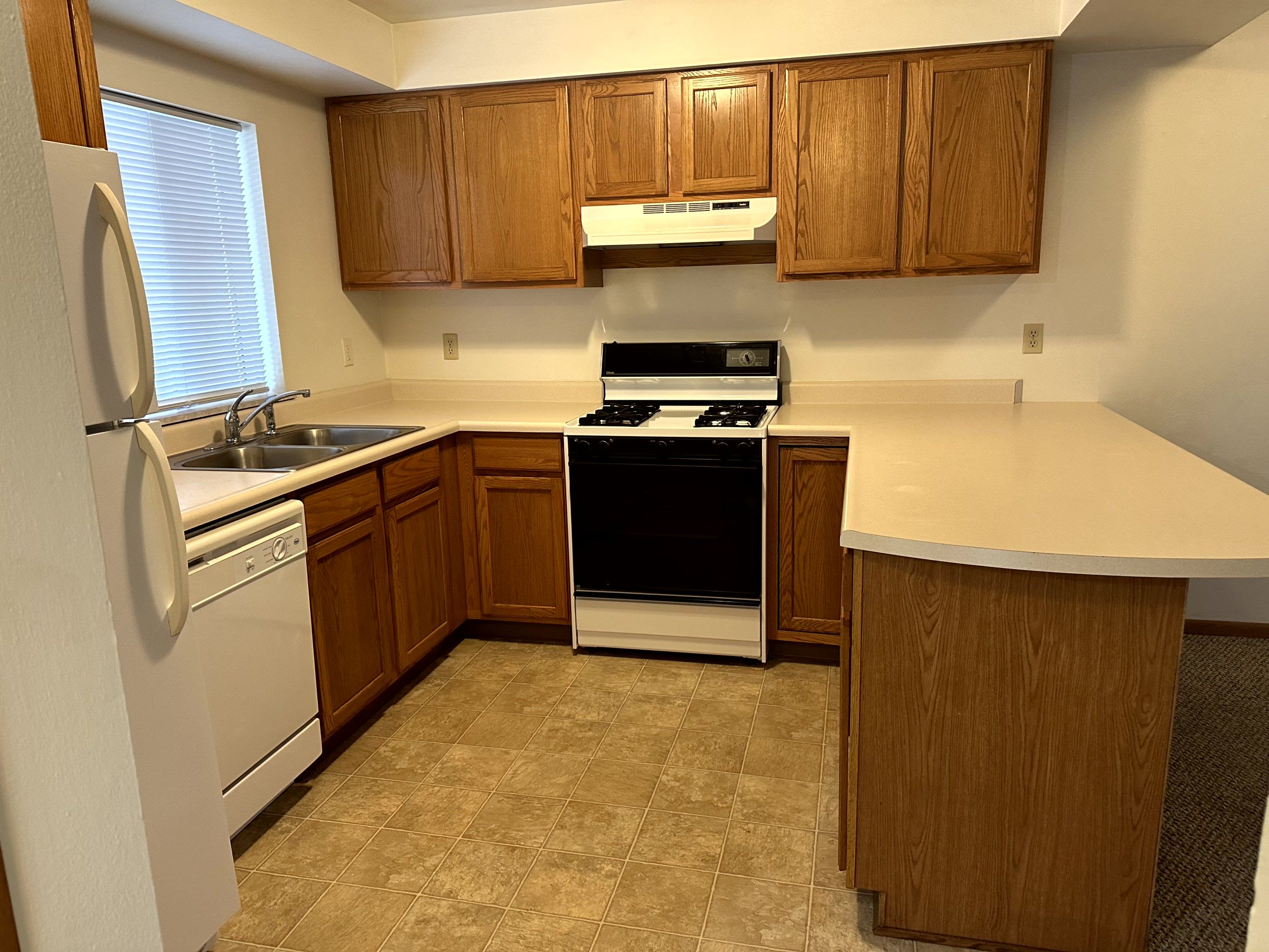 14 Florentine Ct – photo 4