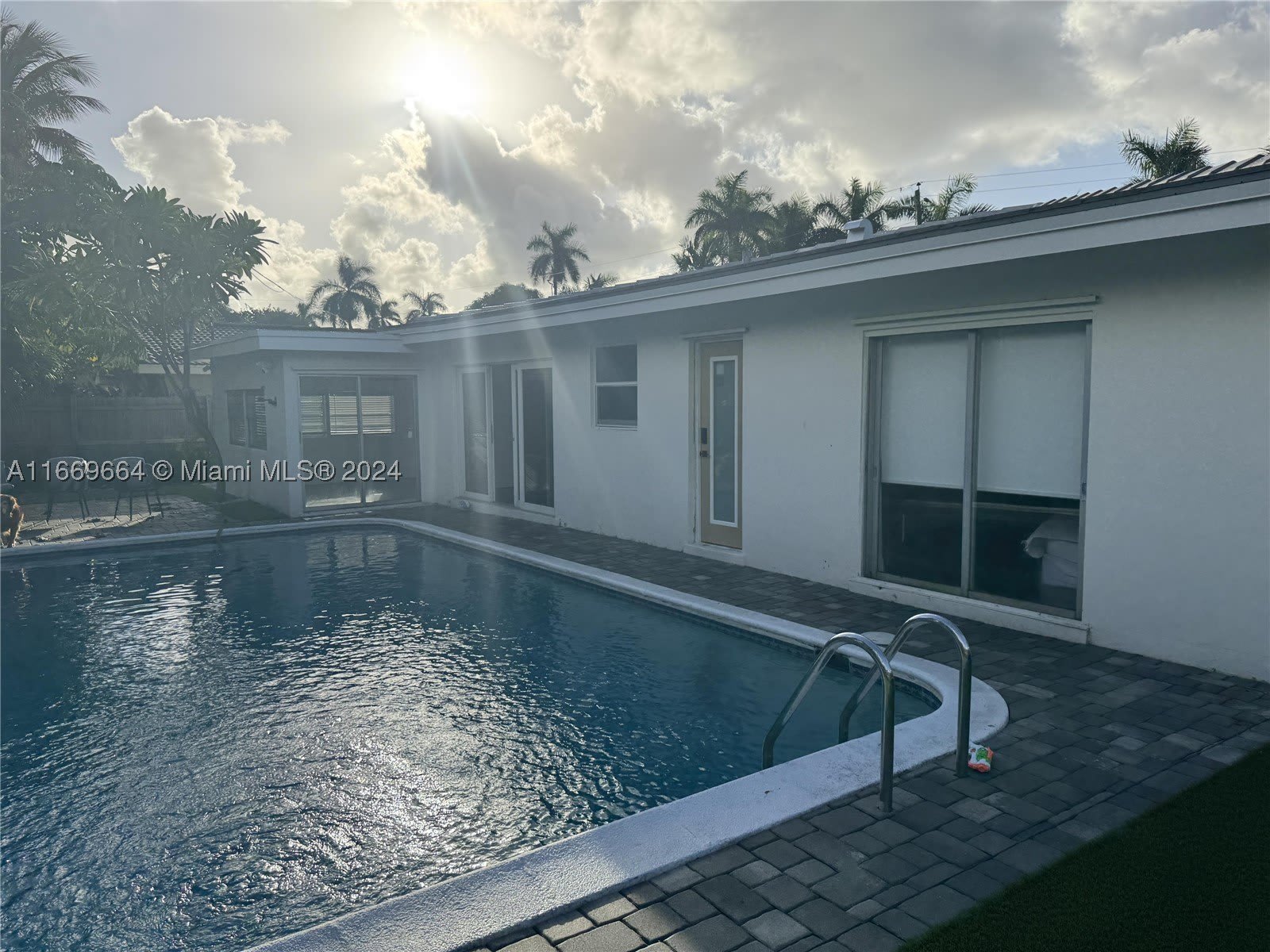 1427 NE 60th St – photo 3