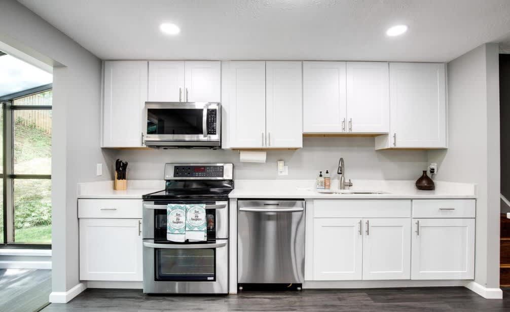 15337 Edgehill Drive – photo 3