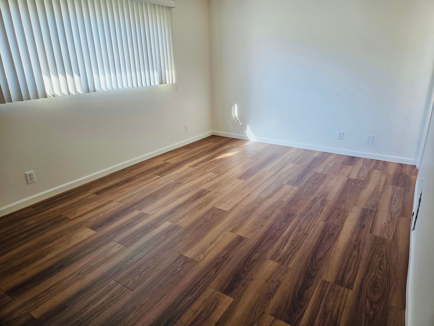 Available Now!- Cute 2 bedroom – photo 2