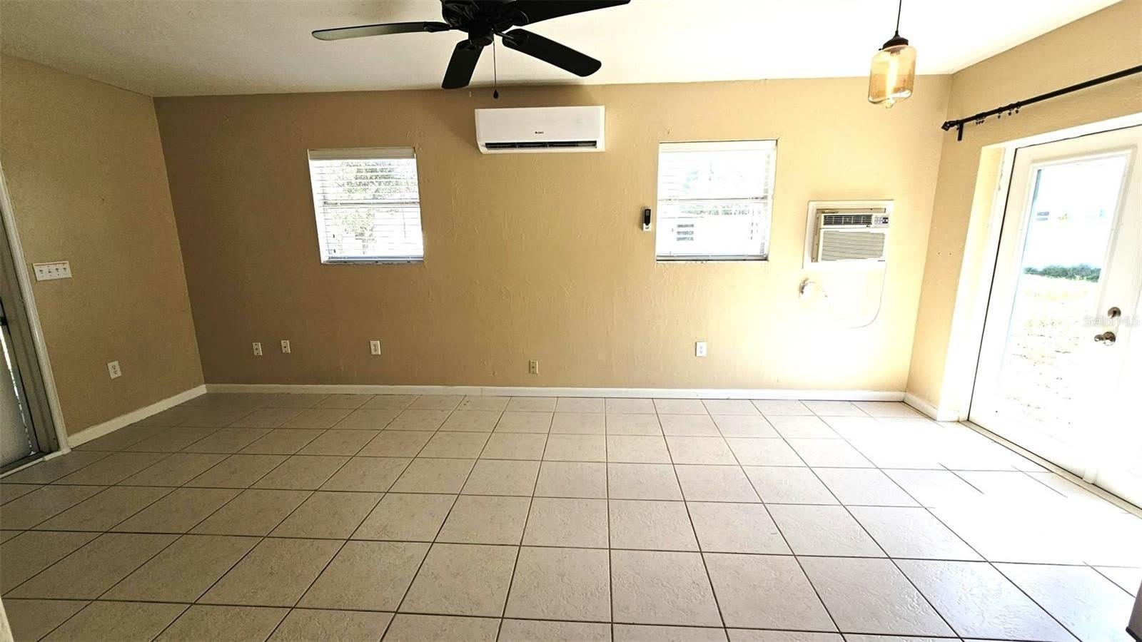865 PALM Avenue – photo 3